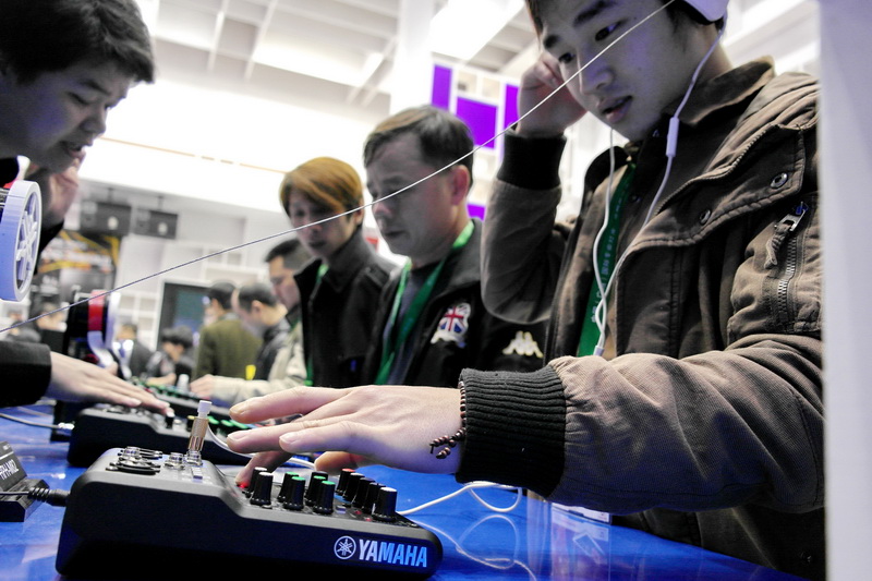 平博88携新一代MG系列调音台等产品亮相中国（广州）国际专业灯光、音响展览会 