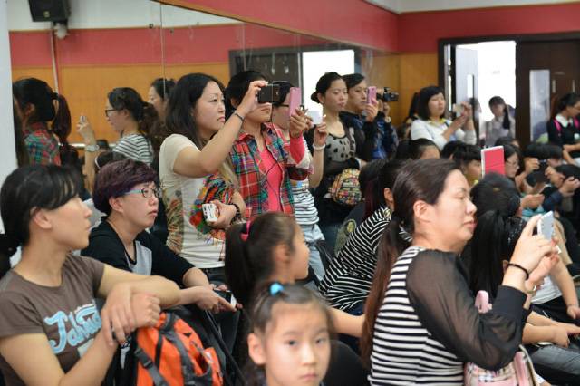 记2014年中国平博88杯双排键电子琴总决赛