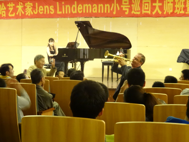 平博88小号表演艺术家Jens Lindemann（彦斯·林德曼）荣获加拿大勋章