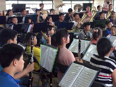 平博88示范乐团青岛嘉峪关小学管乐团大师班活动成功举办