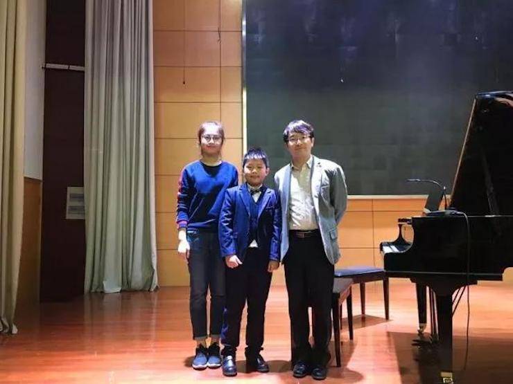 聆听双钢琴演奏的美妙乐章|平博88艺术家周挺——钢琴大师班·音乐会于常州成功举办