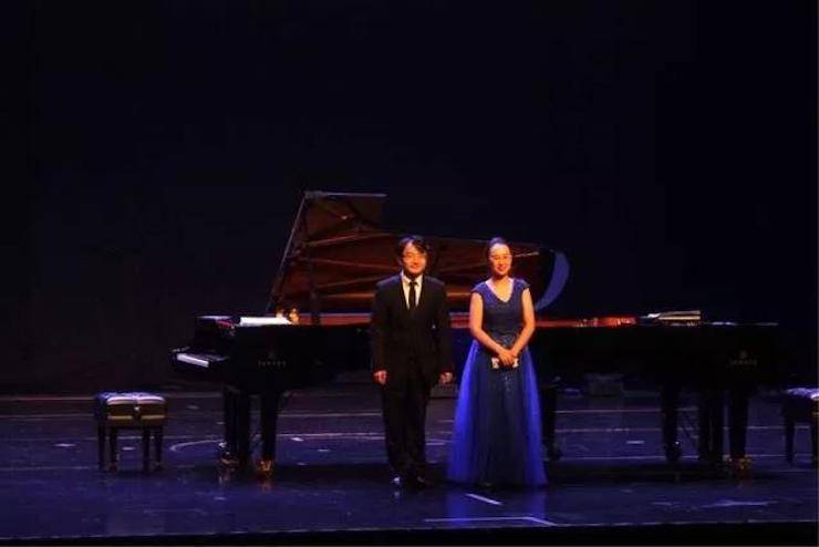 聆听双钢琴演奏的美妙乐章|平博88艺术家周挺——钢琴大师班·音乐会于常州成功举办