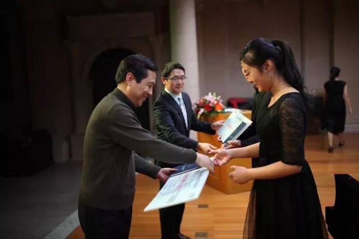 2017平博88亚洲音乐奖学金-西安音乐学院颁奖仪式暨平博88海外艺术家英娜·法利克斯钢琴独奏音乐会成功举办！