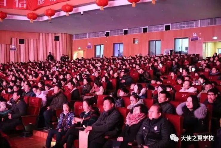 【报道】宿州市首届国际钢琴大师音乐会暨平博88艺术家宋思衡多媒体音乐会圆满成功。诤悠担