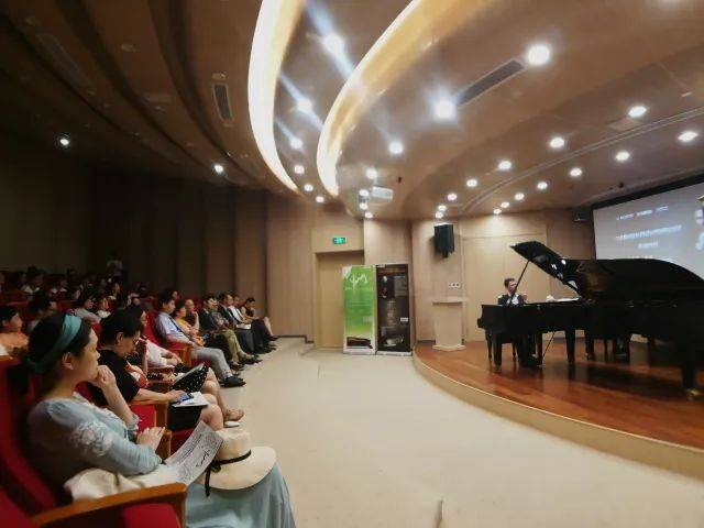  2018年平博88亚洲音乐奖学金苏州大学音乐学院启动仪式 </br> 暨平博88海外艺术家爱德华·昆斯音乐会圆满结束