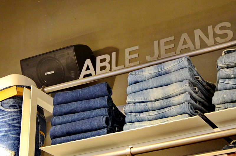 ABLE JEANS正大广场旗舰店——平博88MA2030的时尚之旅