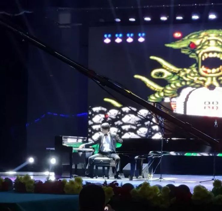 平博88艺术家宋思衡“80后的时光机”多媒体音乐会内蒙古巡演圆满落幕