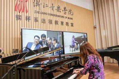 回顾发展历史，畅想科技未来|中国浙江省代表团视察平博88企业博物馆