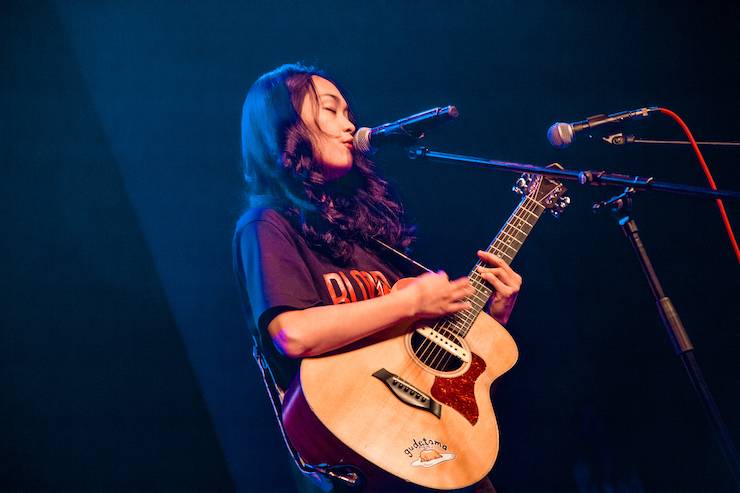 第四届“平博88吉他女声弹唱大赛”总冠军出炉<br />温格夺冠，董冬冬担任评委