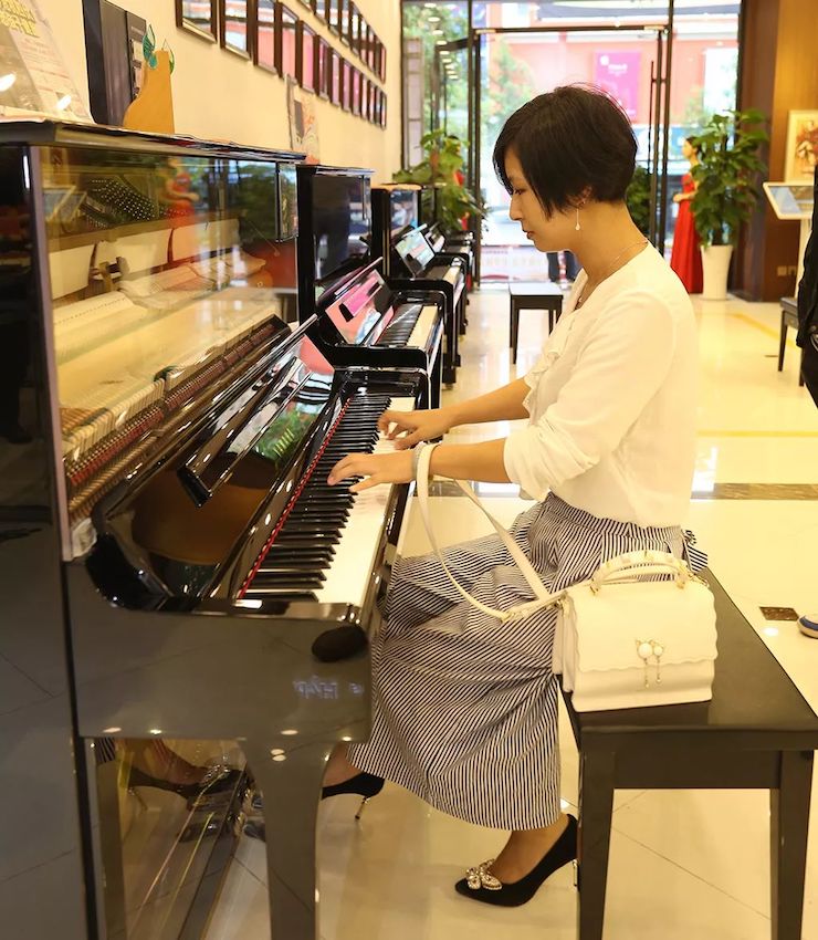 连云港平博88钢琴旗舰体验店开业庆典暨平博88艺术家鲍释贤钢琴独奏音乐会圆满落幕