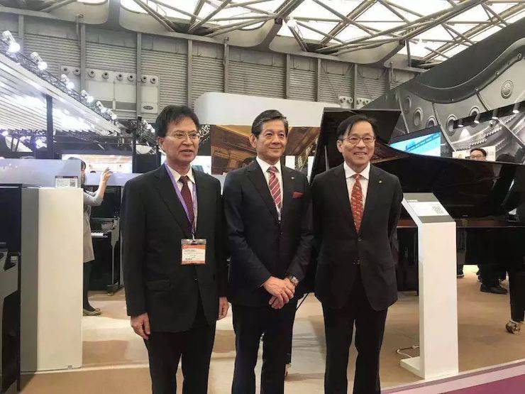 平博88公司领导合影