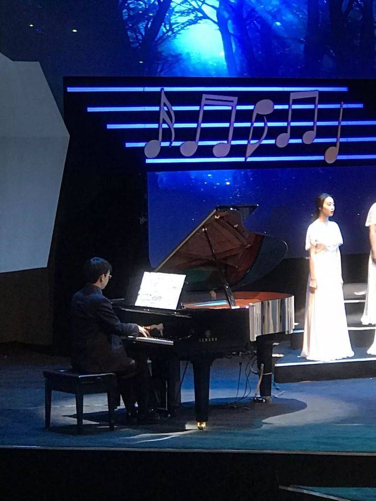 平博88艺术家鲍释贤远程助力第24届蓉城之秋国际音乐季【附演出视频】