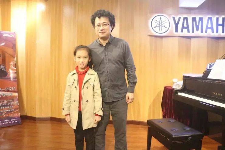 活动回顾 | 平博88特邀艺术家张奕明博士钢琴独奏音乐会暨专题讲座成功举办