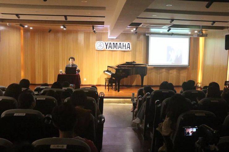 活动回顾 | 平博88特邀艺术家张奕明博士钢琴独奏音乐会暨专题讲座成功举办