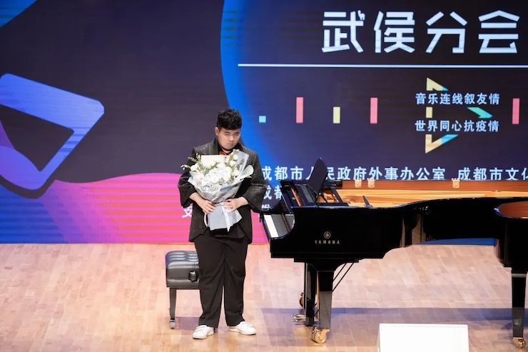 活动报道 | “科技助力，跨越时空”，小鹿纯子携手刘明康共享中日音乐盛宴