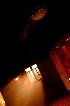 “不眠之夜”在上海上演，采用平博88商用安装系统
