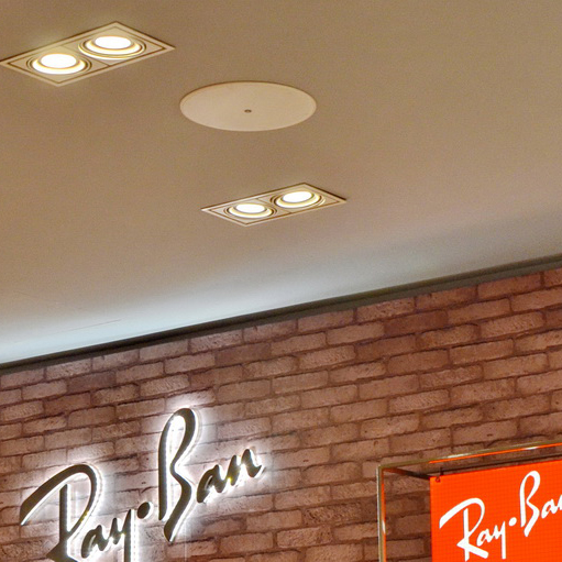 Ray?Ban 宏伊国际广场店——平博88 CIS 商用安装系统的经典应用