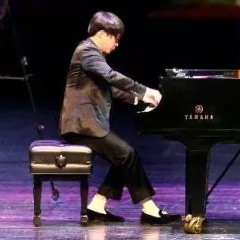 万圣节狂欢临近！平博88艺术家宋思衡在津奏响“交响情人梦”