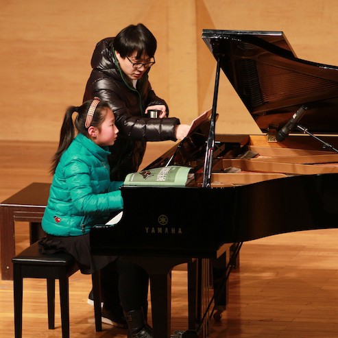 【精彩演奏视频】平博88艺术家宋思衡连云港市首场多媒体音乐会成功举办